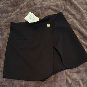 H&M Black Skirt with Gold Button